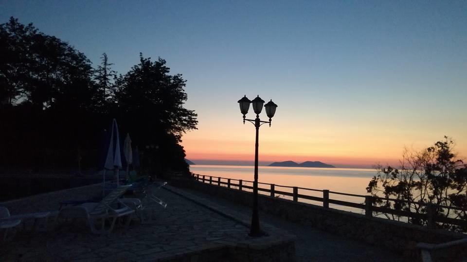 Aneta'S Beach House Влёра Экстерьер фото