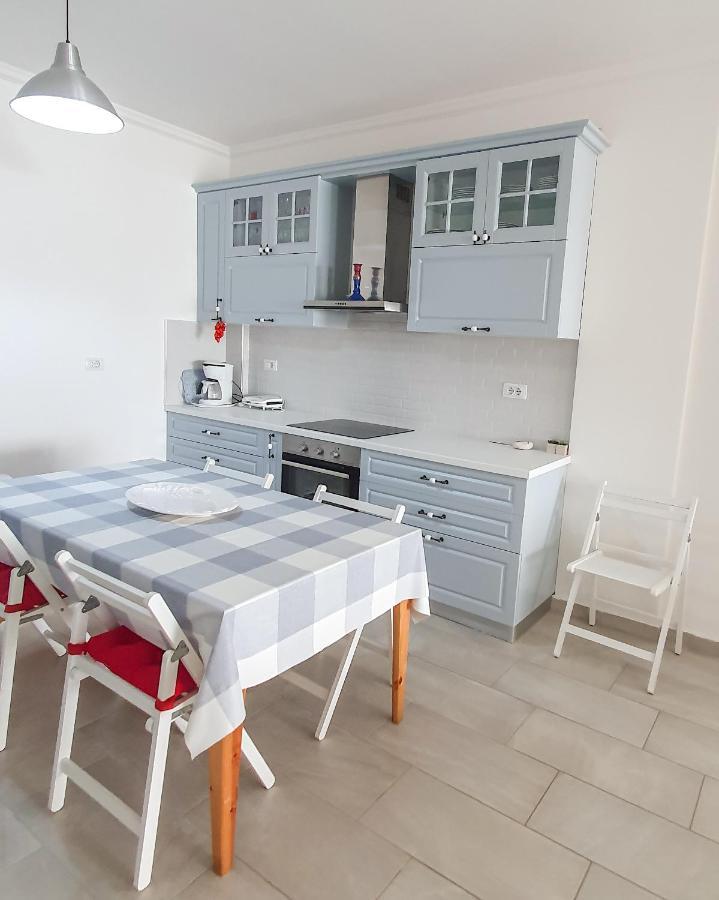 Aneta'S Beach House Влёра Экстерьер фото